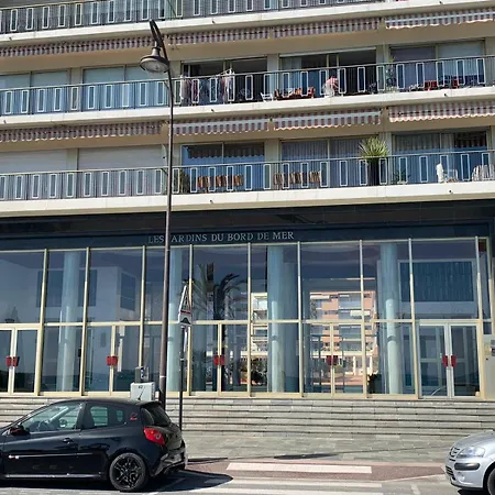 Les Jardin Du Bord De , Piscine Rocabruna
