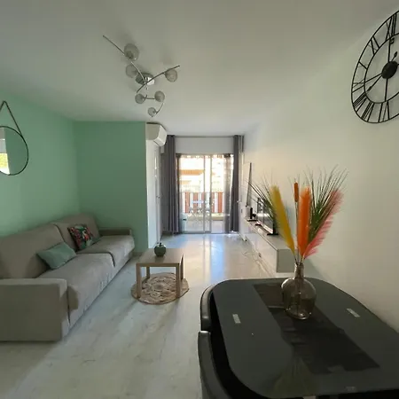 Les Jardin Du Bord De , Piscine Apartamento Rocabruna